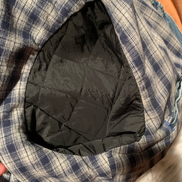 VTG Levi’s fleece lined trucker jacket. Perfect condition! - Picture 13 of 13